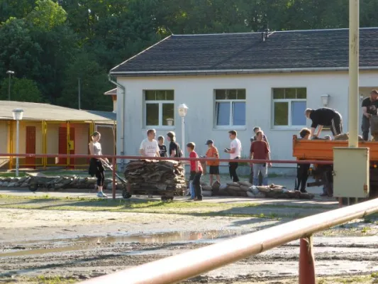 2013-06-05: Arbeitseinsatz nach Hochwasser