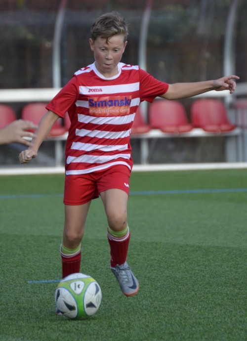 D2 überzeugt mit deutlichen Sieg