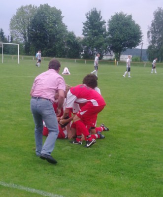 Mit einem Bein in der Vogtlandliga.