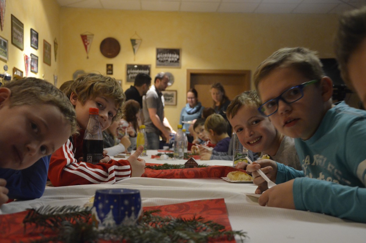 E-U10 feiert Weihnachtsfeier