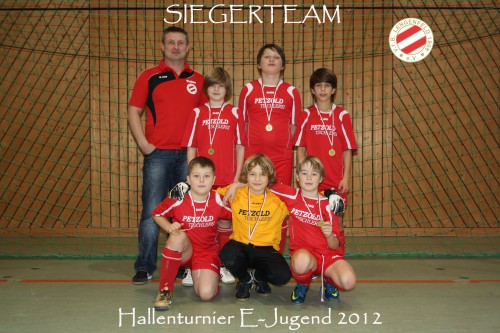 E-Jugend 1. und 2. bei eigenem Hallenturnier