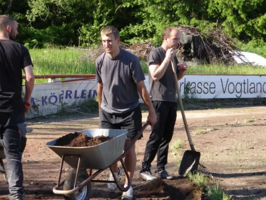 2013-06-05: Arbeitseinsatz nach Hochwasser