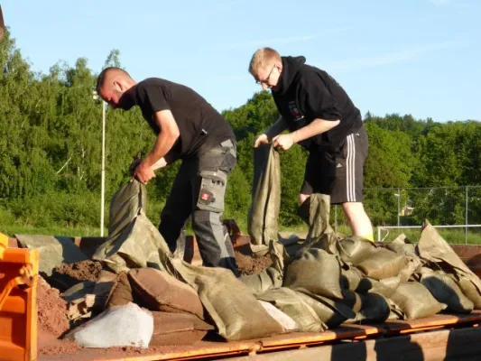 2013-06-05: Arbeitseinsatz nach Hochwasser